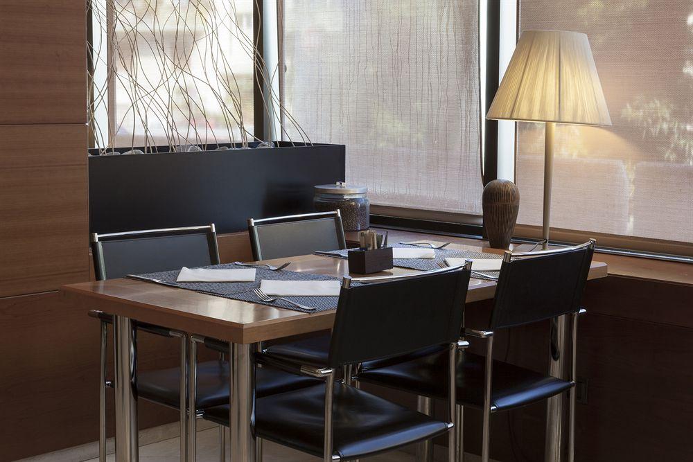 Ac Hotel Genova By Marriott Εξωτερικό φωτογραφία