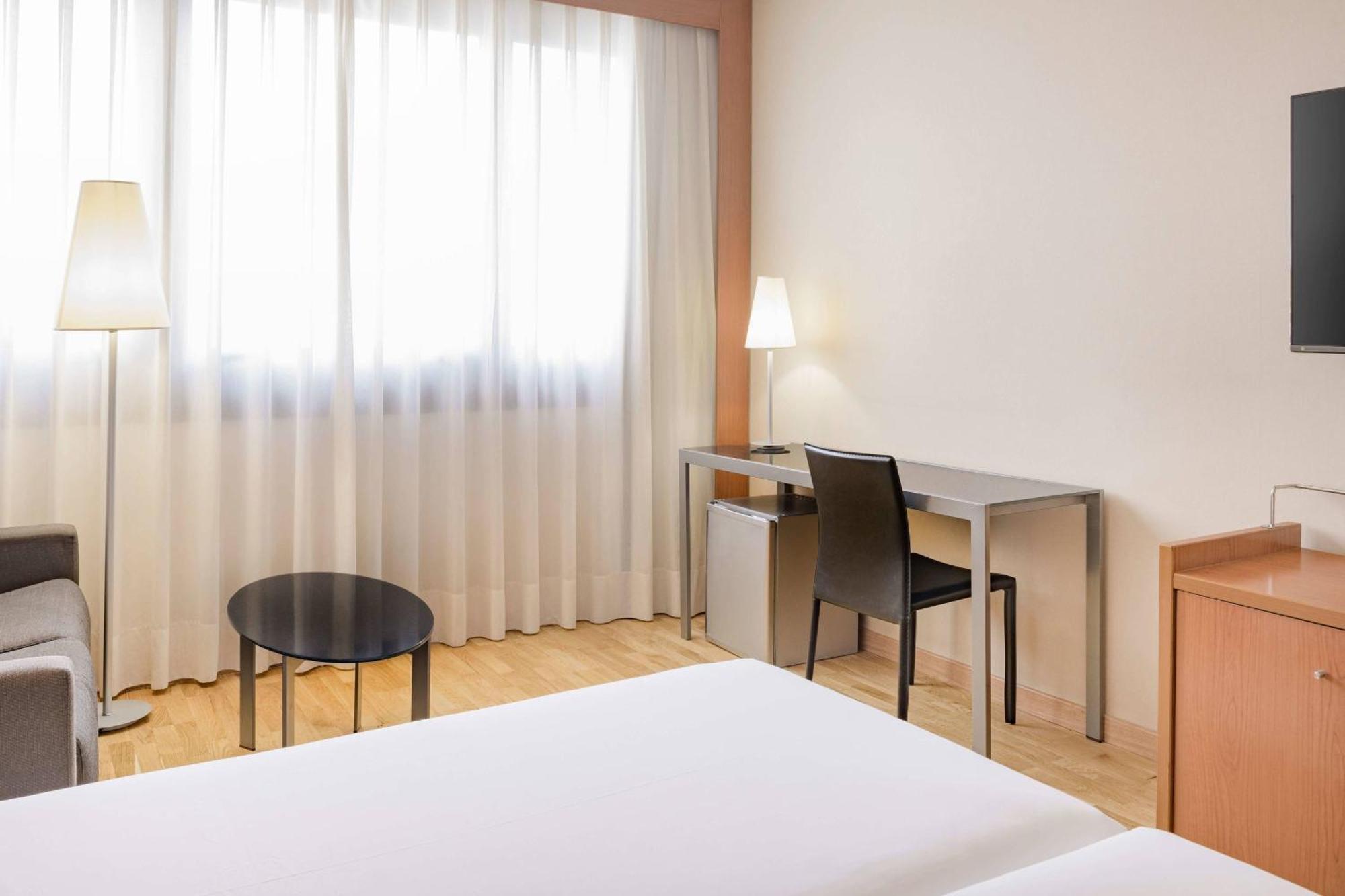 Ac Hotel Genova By Marriott Εξωτερικό φωτογραφία