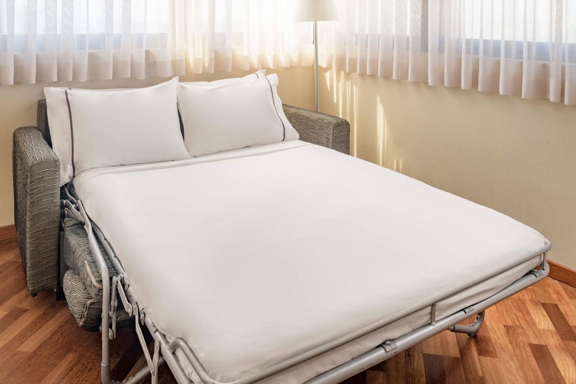 Ac Hotel Genova By Marriott Εξωτερικό φωτογραφία