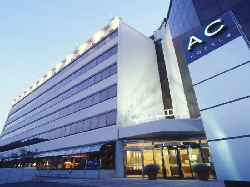 Ac Hotel Genova By Marriott Εξωτερικό φωτογραφία